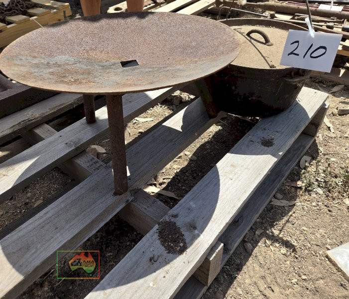 BBQ Plate & Camp Oven - photo 2