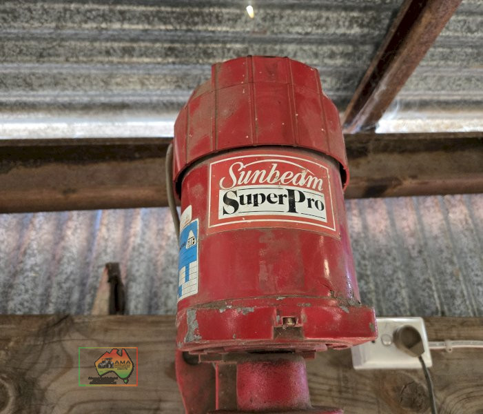 Sunbeam 'Super-pro' Elec. O/Head Shearing Plant (C) - photo 3