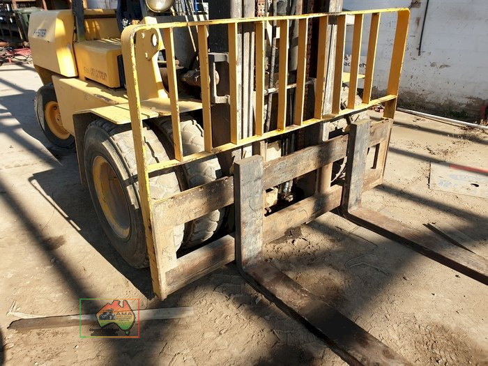 Hyster H5.00XL Industrial Diesel Fork Lift - photo 6
