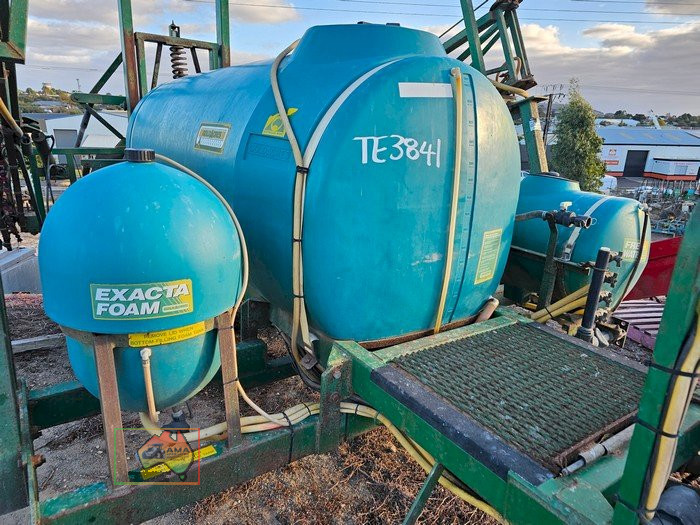 Goldacres Trailing Boom Sprayer - 3,000 Litre Tank - photo 4