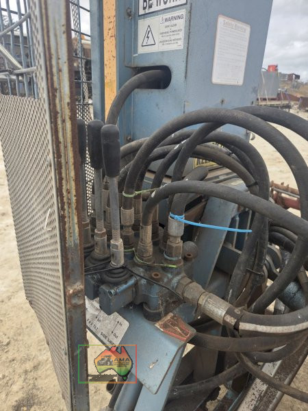 Lyco Powerhouse Post Driver with Hydraulic Sideshift - photo 14