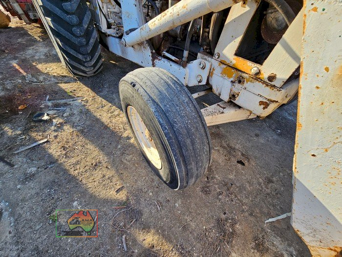 Ford Industrial Loader - photo 7