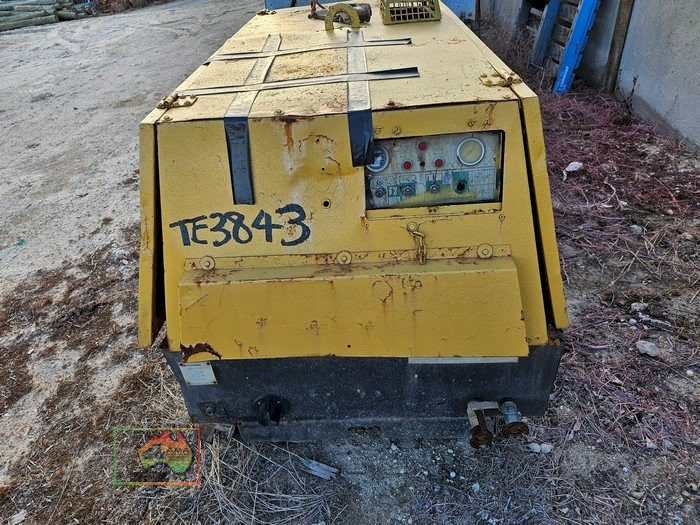 Compair HOL37 Air Compressor - photo 2