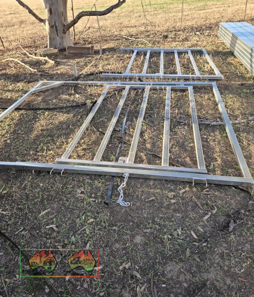 New Horse/Cattle Yard Gates - photo 2