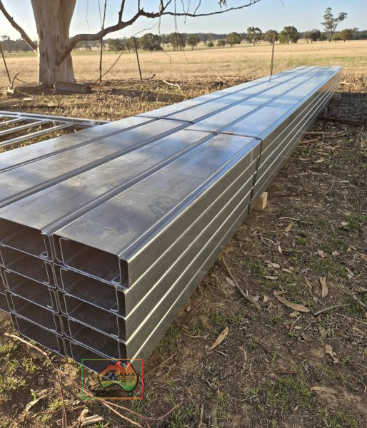 6.1m lengths of New 150mm C-Purlins - photo 3