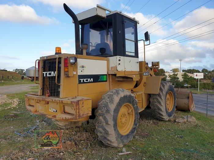 TCM 830-2 Front End Loader - REDUCED - photo 3