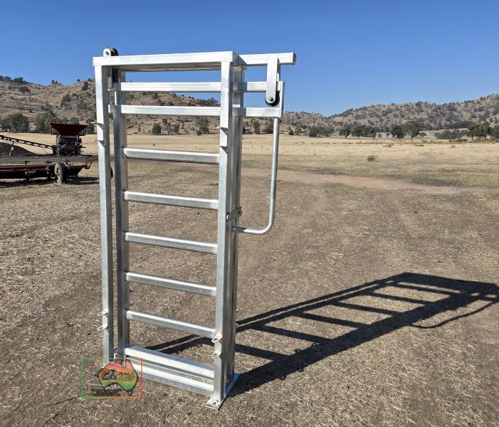 Cattle Yard Backing Gate - photo 2