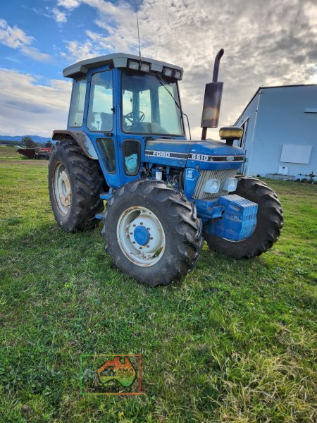 Ford NH-6610 Series II Tractor
