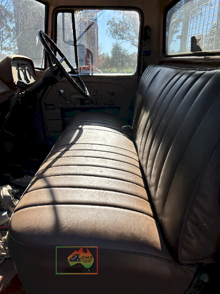 IH-1610A Tip Truck - photo 9