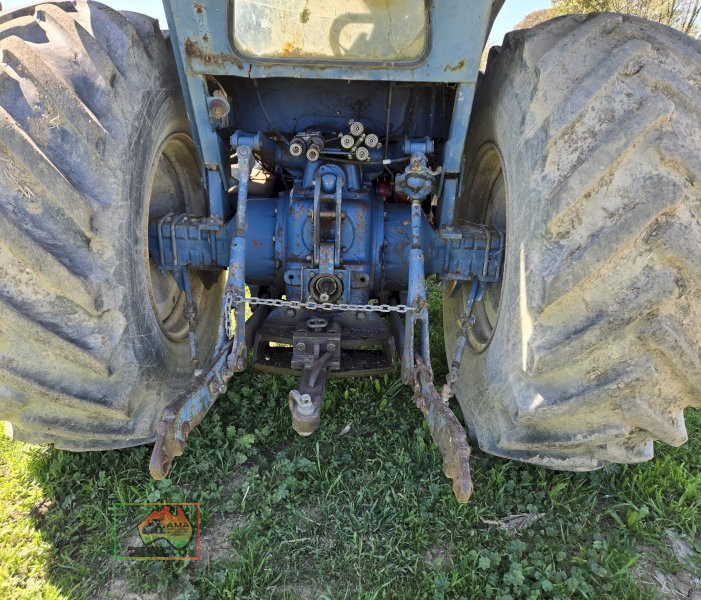 Ford 7700 Tractor with FEL - photo 6