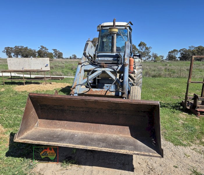 Ford 7700 Tractor with FEL - photo 3