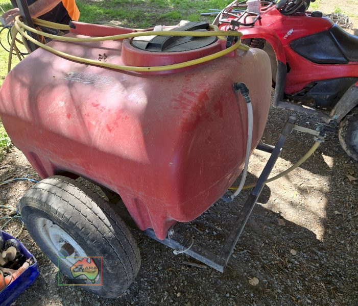 Global 600 Ltr Trailing Sprayer