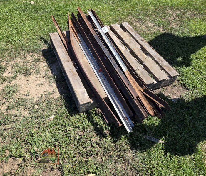 Assorted Used Star Pickets - photo 2
