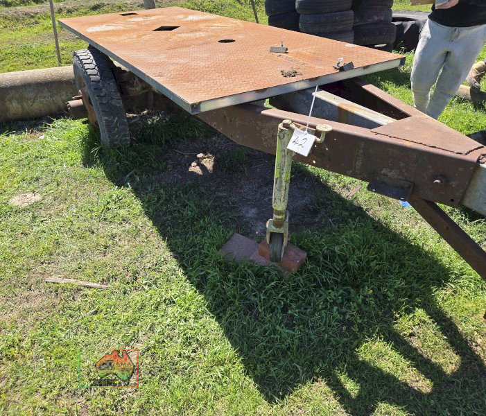 Farm Trailer with Nissan Axle 10ft x 4ft Steel Tray - photo 2