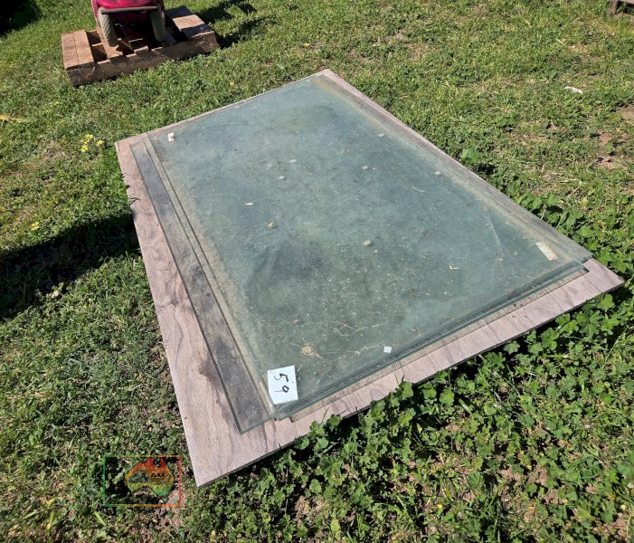 3x H/duty Laminated Glass Sheets 900 x 1.76m