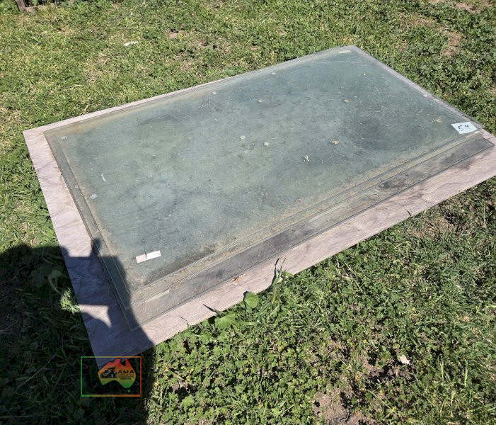 3x H/duty Laminated Glass Sheets 900 x 1.76m - photo 2