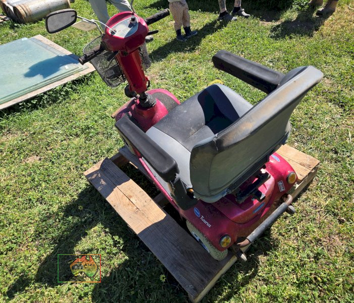 Invacare Taurus Mobility Scooter - photo 3