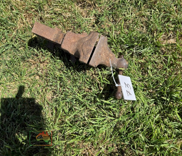 H/duty Cast Iron Bench Vice - photo 2