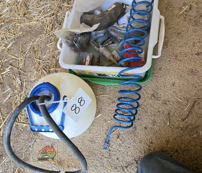 Quart Milker & Dairy Sundries - photo 2