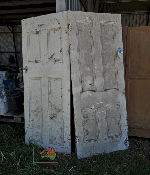 2x Solid Timber 4 Panel Doors