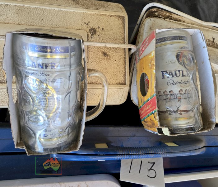 4x Esky's, Picnic Trestle & 2x Beer Steins - photo 3