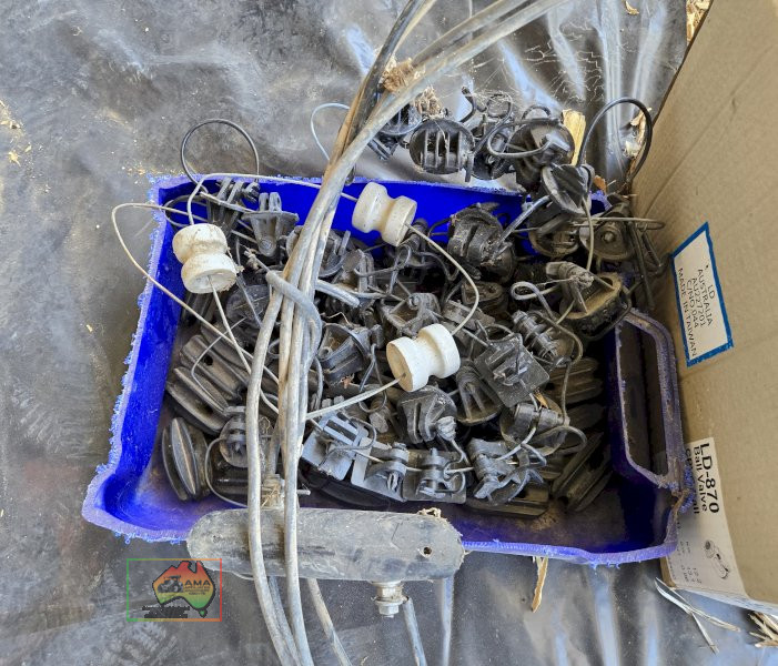 Elec. Fence Insulators & Accessories. - photo 4