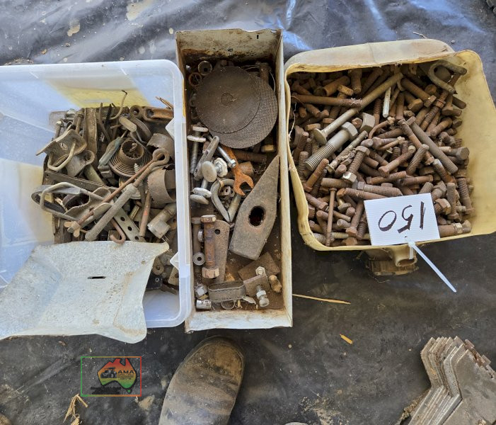 3x Tubs of Bolts & Sundries. - photo 3