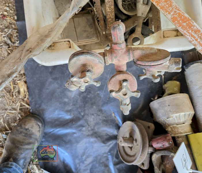 Wirly Bird, Hacksaw, Spray Nozzle & Sundries - photo 6