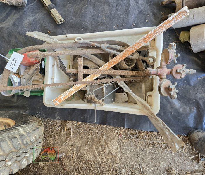 Wirly Bird, Hacksaw, Spray Nozzle & Sundries - photo 5