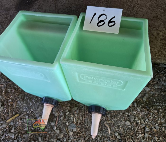 2x Single Teat Calf Feeders