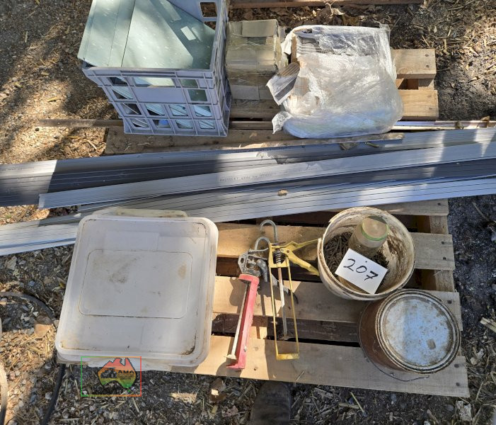 Pallet of Vinyl & Ceramic Tiles + Sundries - photo 1