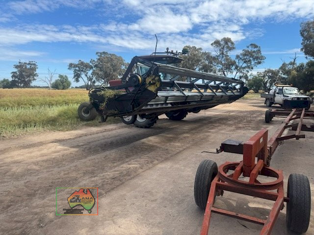 MacDon Windrower 9352 C - photo 5