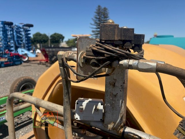 Tornado 2000 airblast orchard sprayer - photo 10