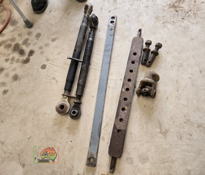 Flat Bar, 2x Toplink & Sundries - photo 3