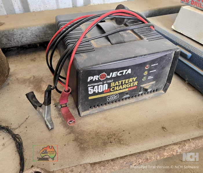 Projector Elec. Battery Charger