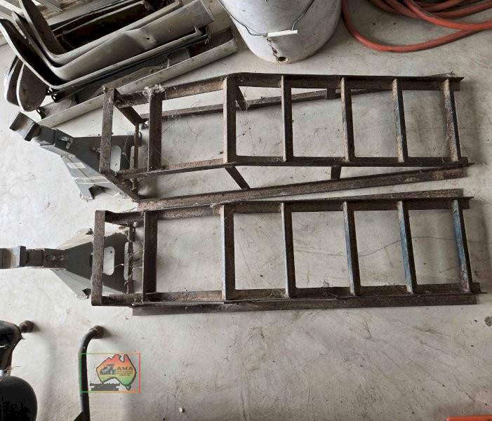 2x Car Ramps & Jack Stands - photo 3
