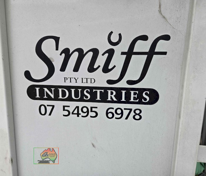 Smiff-Industries Angle Loader Horse Float - photo 21