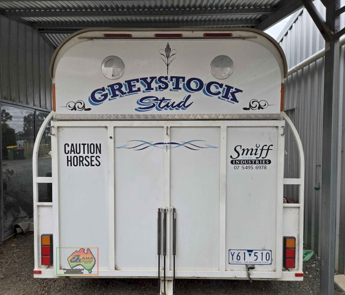 Smiff-Industries Angle Loader Horse Float - photo 4