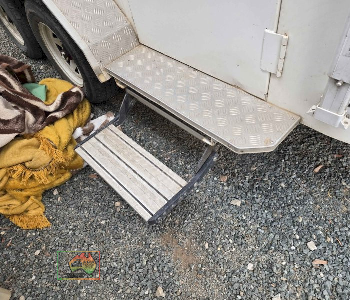 Smiff-Industries Angle Loader Horse Float - photo 15