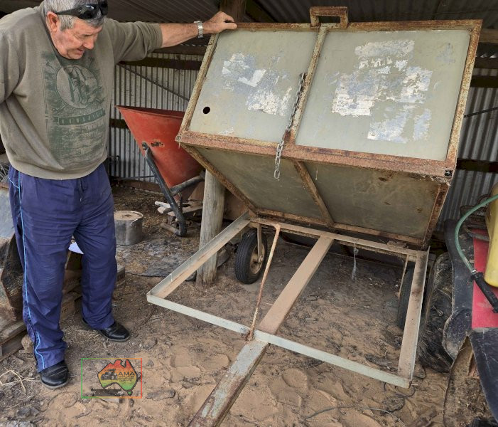 Homemade 7' x 4' Tipping Trailer - photo 5