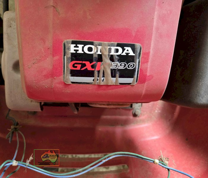 MTD 38" Yard Machines Ride-on Mower - photo 6