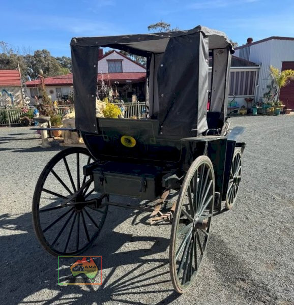 Very Rare Phaeton Horsedrawn Carriage - photo 3