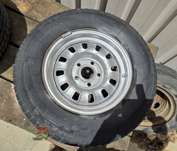 2x Genuine Ford 12 Slotters - photo 5