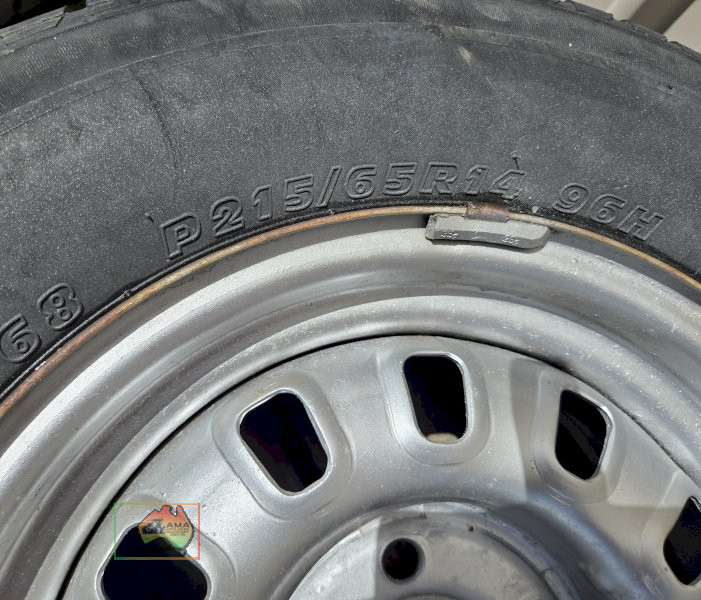 2x Genuine Ford 12 Slotters - photo 4