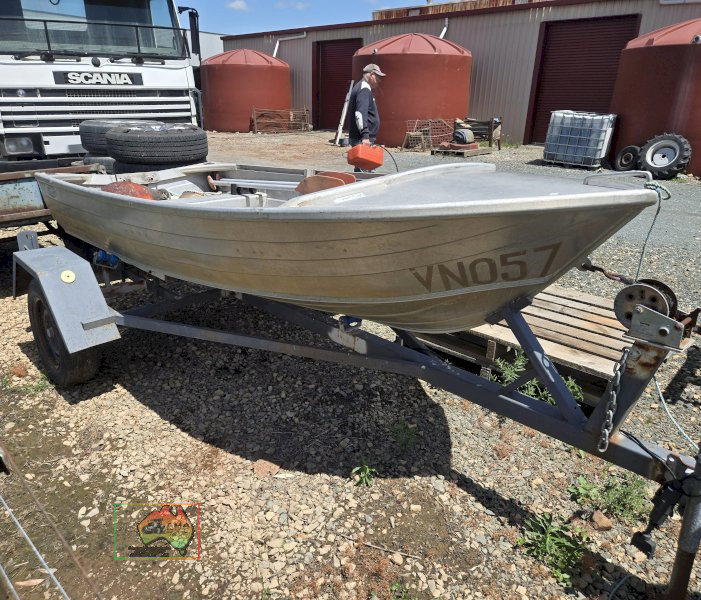 Spacer 11ft Boat & Trailer - photo 2
