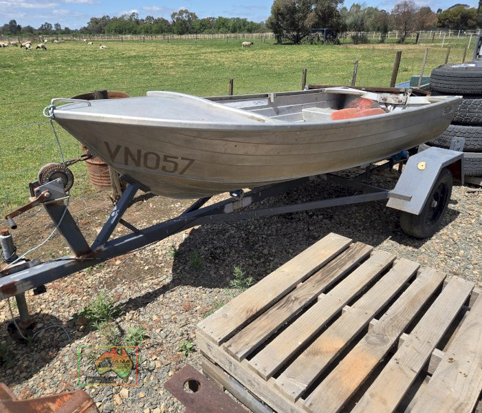 Spacer 11ft Boat & Trailer