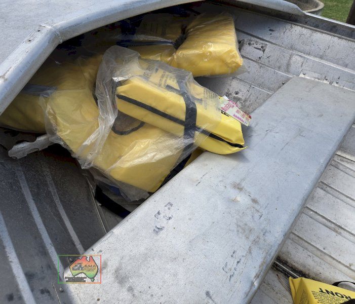 Spacer 11ft Boat & Trailer - photo 6