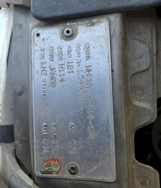 2000 WH Holden V6 Statesman - photo 14