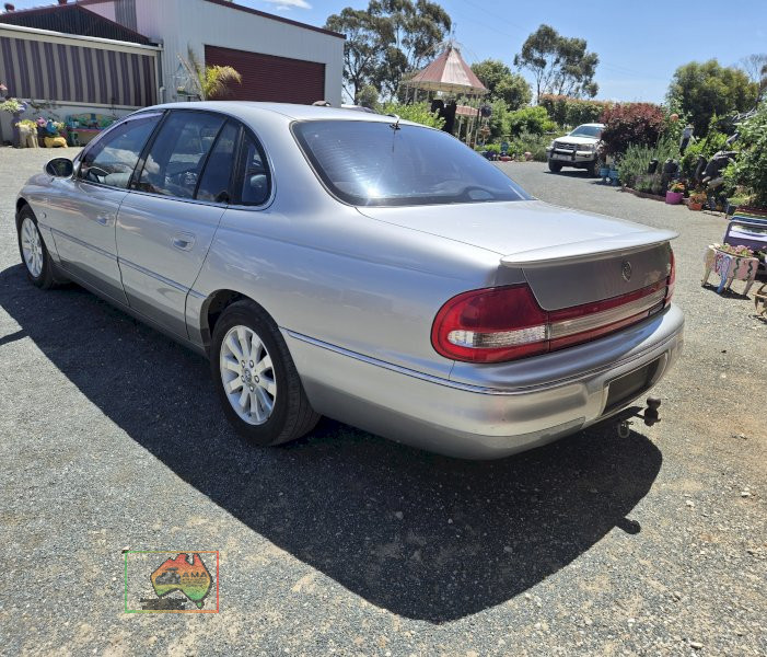 2002 WH Holden V6 Statesman - photo 3