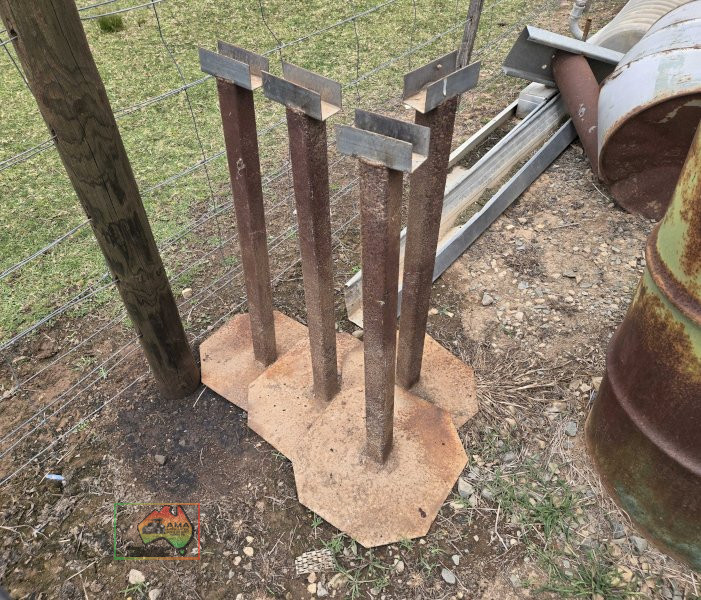 4x Workshop Stands